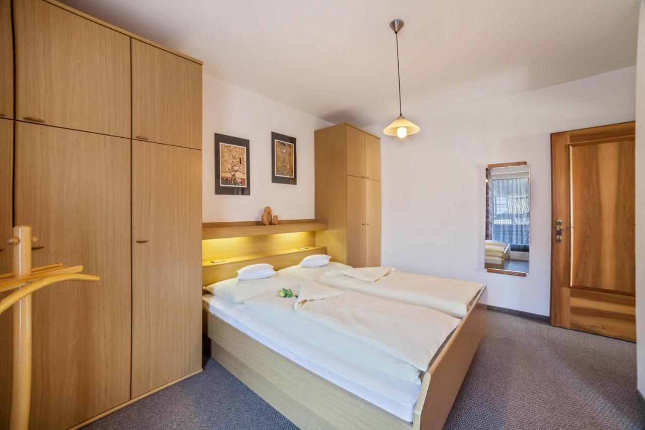 Residence Pichler Apartment 3 Sankt Leonhard in Passeier Buitenkant foto